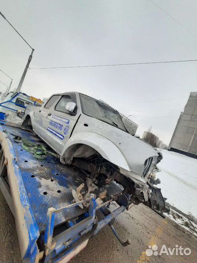 Nissan np 300 в разбор