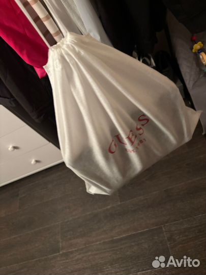 Оригинальная сумка Guess
