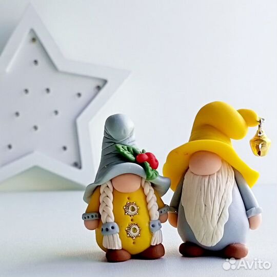 Декоративные гномы. Декор книжной и каминной полки