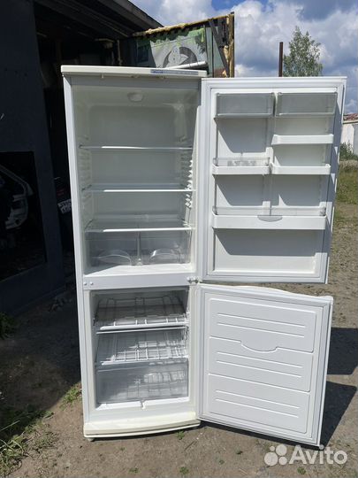 Холодильник атлант бу