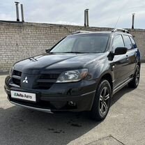 Mitsubishi Outlander 2.4 AT, 2005, 215 000 км, с пробегом, цена 725 000 руб.