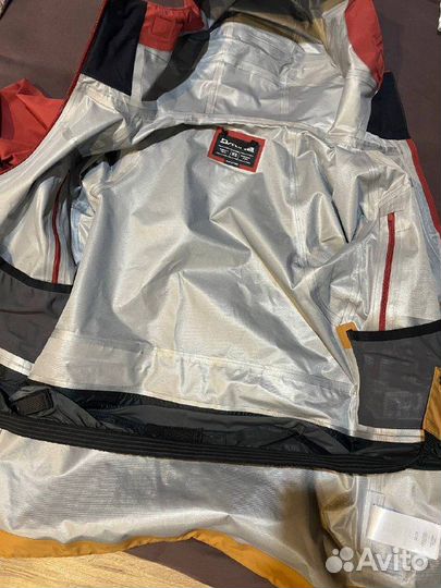 Горнолыжная куртка Dakine Beretta gore-tex 3L XS