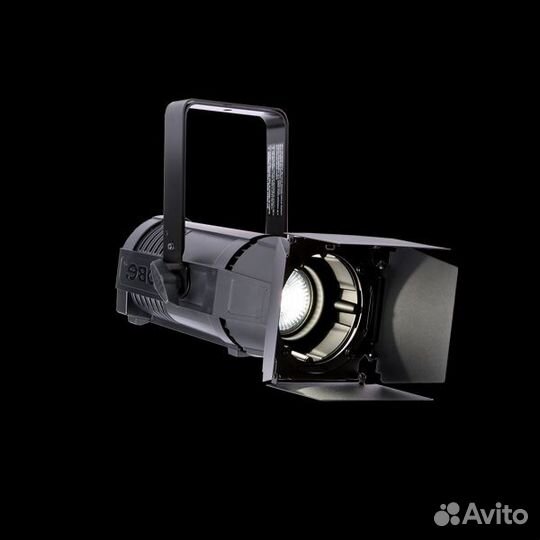 Прожектор Robin ParFect SB1