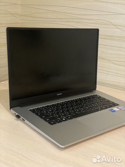 Ноутбук huawei MateBook D 15 R7/8/512 DOS