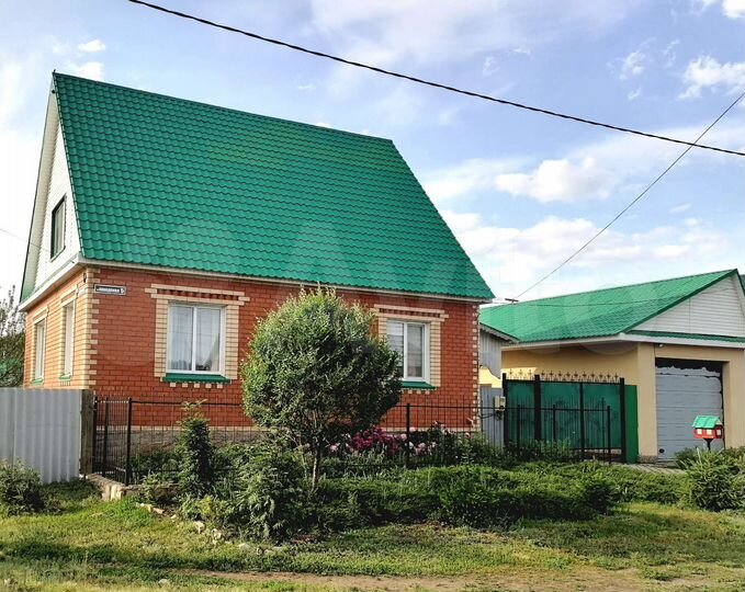 Дом 108 м² на участке 8 сот.