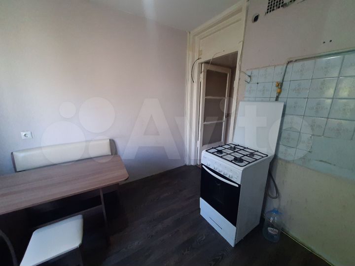 2-к. квартира, 50 м², 4/5 эт.