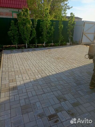 Укладка тротуарной плитки