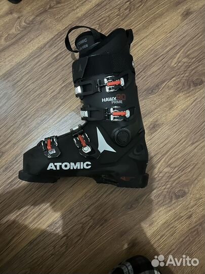 Горнолыжные ботинки Atomic