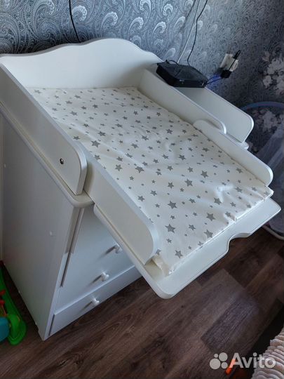 Пеленальный комод с матрасом