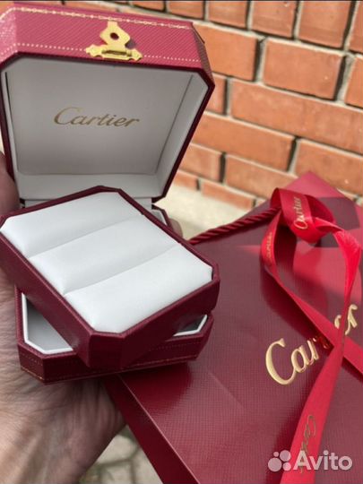 Коробка для двух свадебных колец cartier