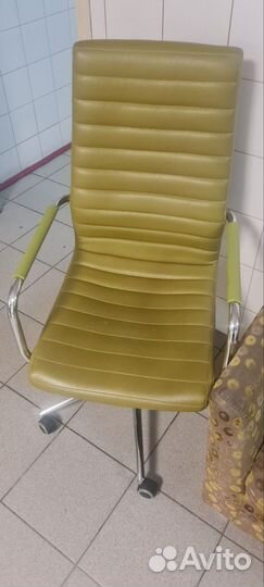 Офисное кресло руководителя бу кожаное