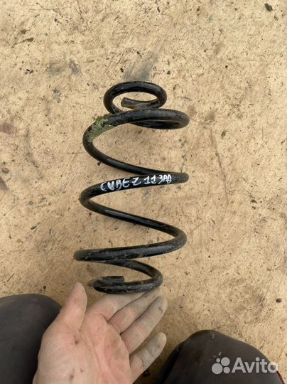 Пружина задняя Nissan Cube z11