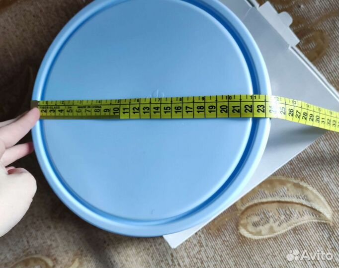 Новый салатник с крышкой D 23