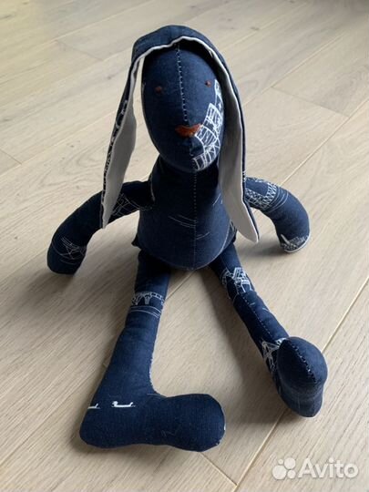 Игрушка ручной работы Заяц