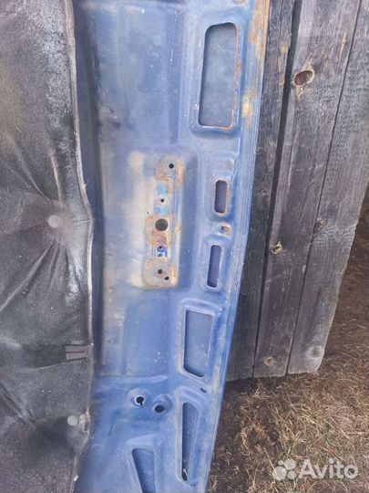 Капот от мерседес спринтер 2006 г