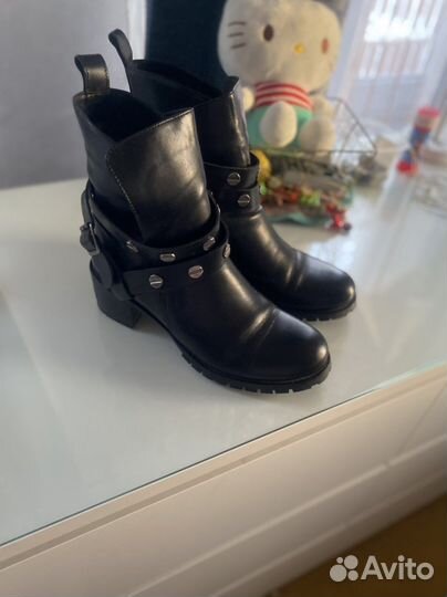 Ботинки женские