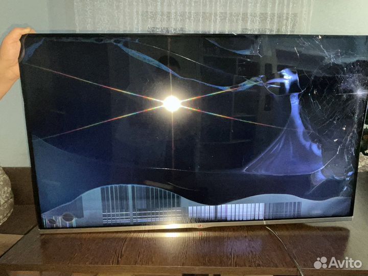 Телевизор LG на запчасти