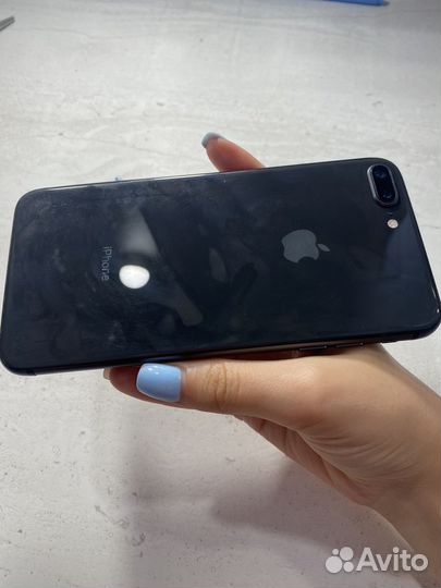 Телефон iPhone 8 plus