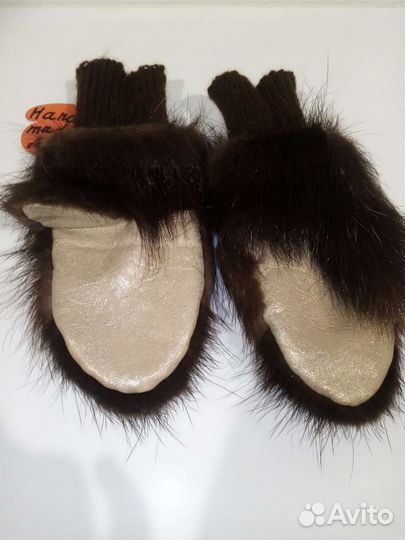 Варежки из нутрии детские.Новые