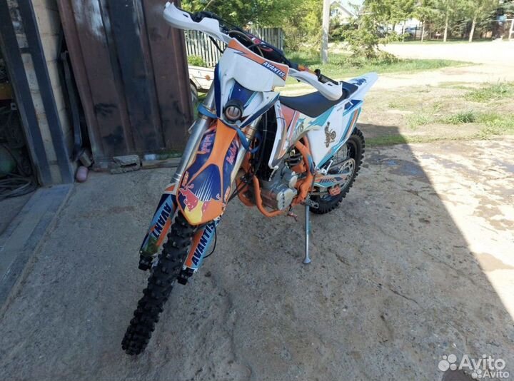 Эндуро Авантис 250