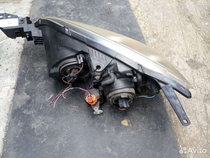 Фары передние на mazda axela bk3p