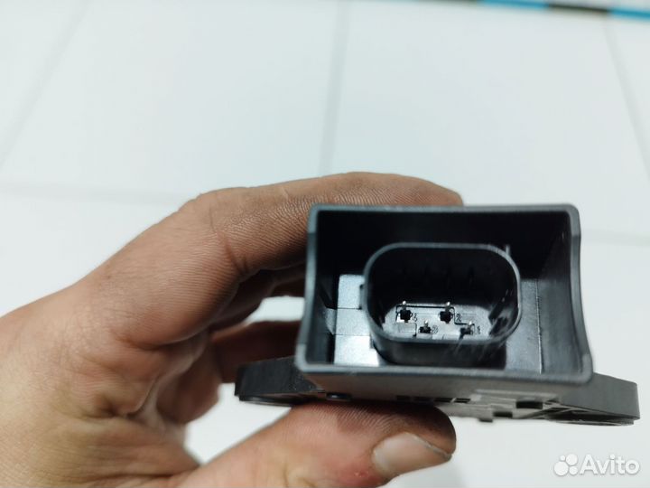 Датчик ускорения Discovery III 2004-2009