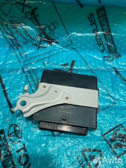 Блок управления подвеской Lexus Lx450D 1VD-FTV 4.5