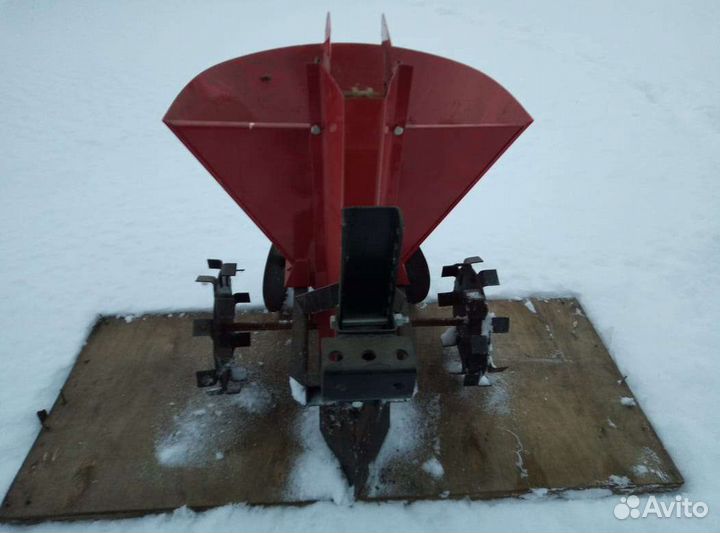 Картофелесажалка