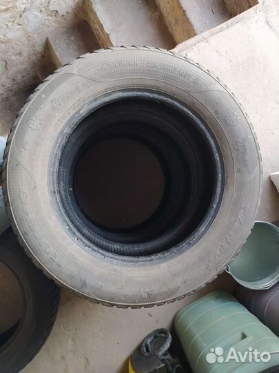 Kumho I'Zen RV Stud KC16 225/65 R17 106T