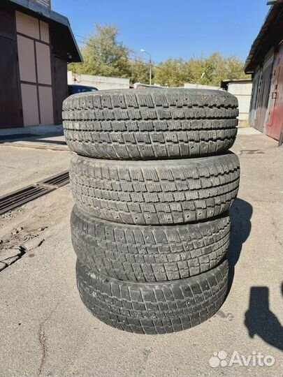 Cooper Weather-Master S/T 2 205/65 R15