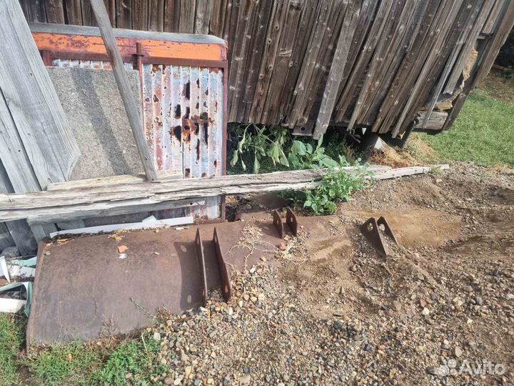 Лопата на трактор