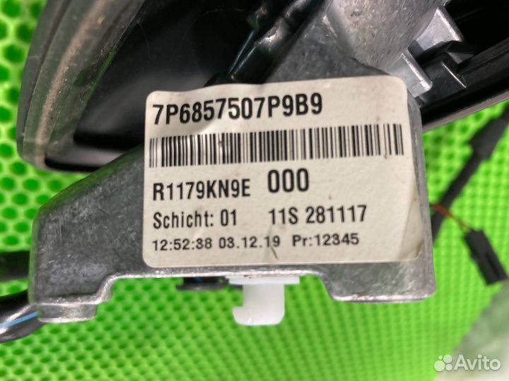 Зеркало левое Volkswagen Touareg NF 7P5 crca 2013