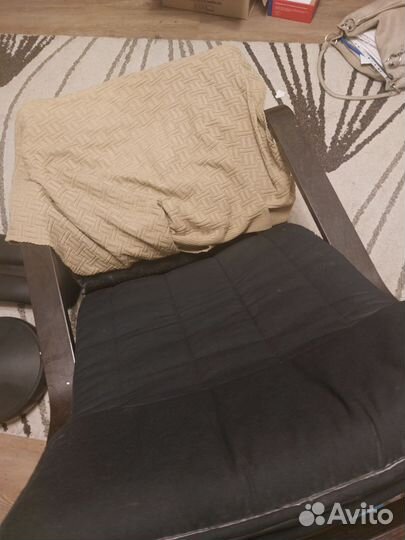 Кресло - качалка Pueng Пуэнг икеа чёрное