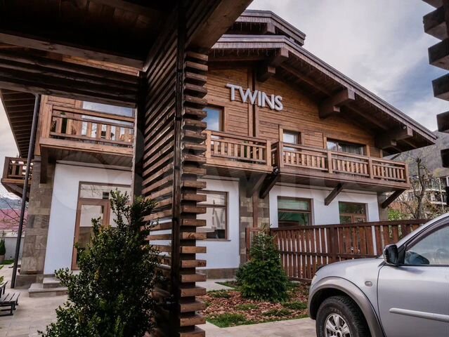 Дом 360 м² на участке 3 сот.