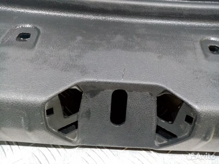 Б/У Обшивка багажника#001