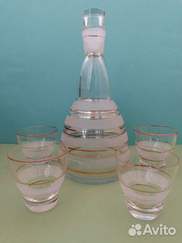 Графин и стаканчики