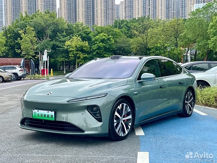 NIO ET7 AT, 2022, 27 300 км