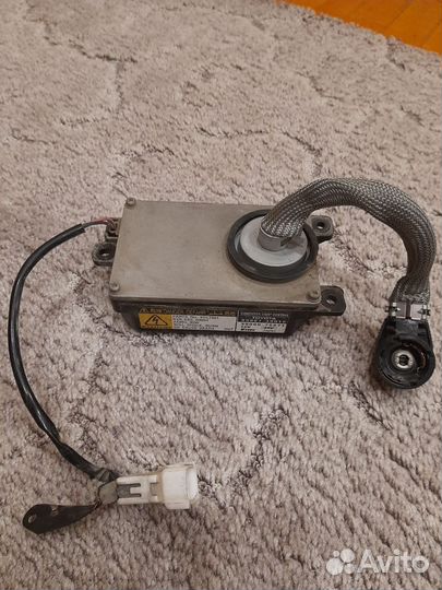 Блок розжига ксенона Toyota harrier 85967-30010