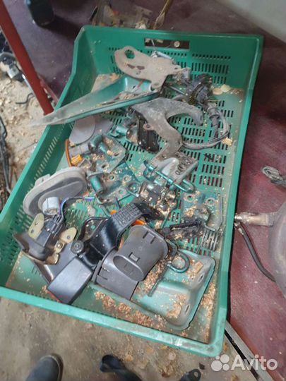 Петли капота двери на фиат пунто 1998г