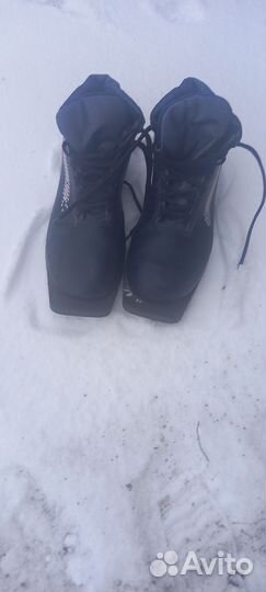 Лыжные ботинки
