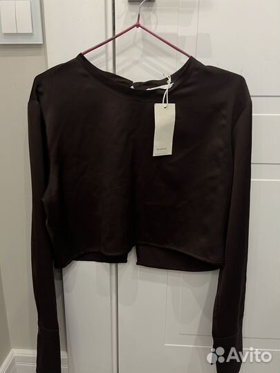 Топ женский reserved