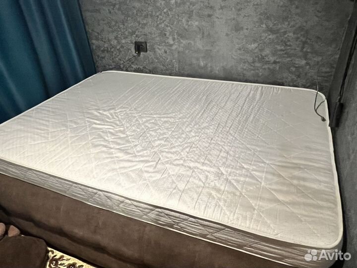 Матрас 140х200 беспружинный