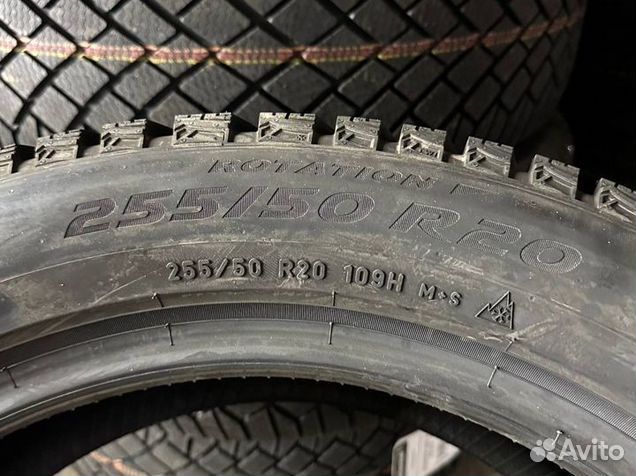 Pirelli Scorpion Ice Zero 2 255/50 R20
