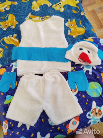 Новогодний костюм снеговики