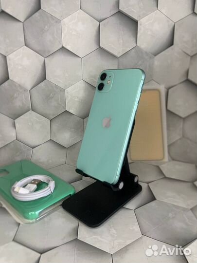 iPhone 11, 64 ГБ