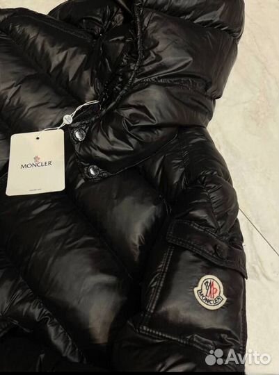 Пуховик Moncler Maya с NFC