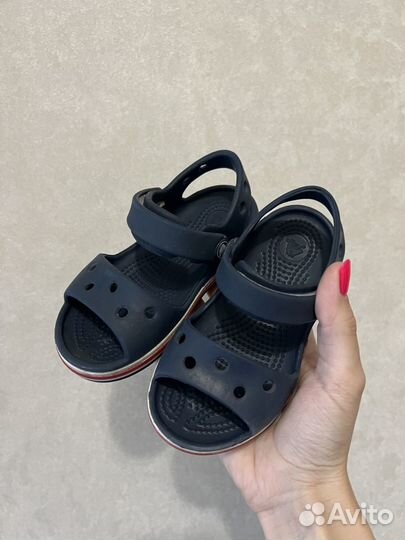 Crocs C8 сандали