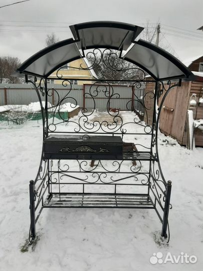 Мангал с крышей
