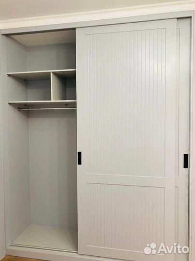 Шкаф распашной