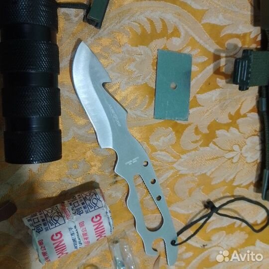 Нож выживания Alligator HK5697